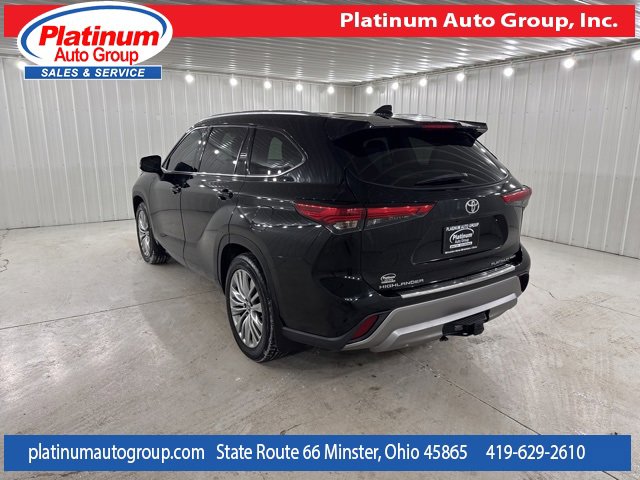 Used 2022 Toyota Highlander Platinum image 3