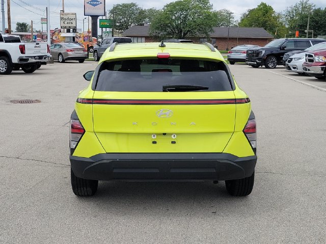 Used 2025 Hyundai Kona SEL FWD image 5