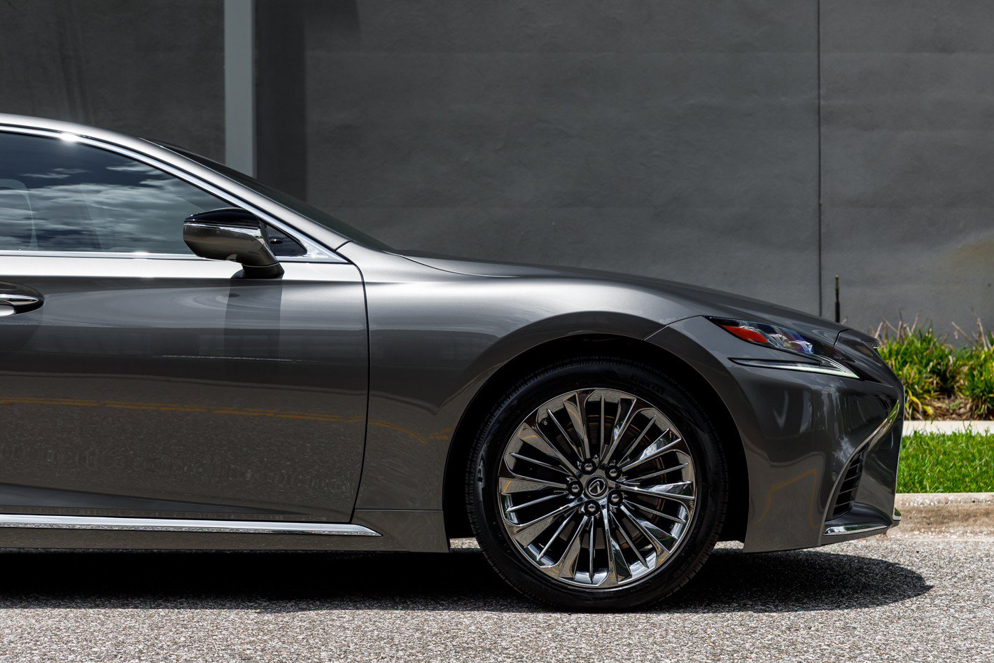 Used 2020 Lexus LS 500 w/ Interior Upgrade Package RWD image 7