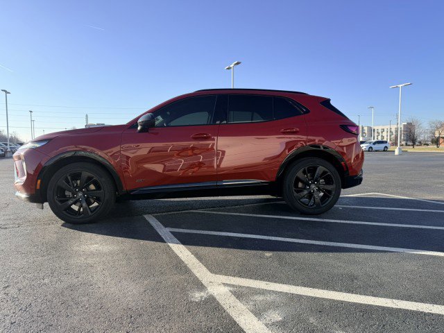 Used 2025 Buick Envision Sport Touring image 3