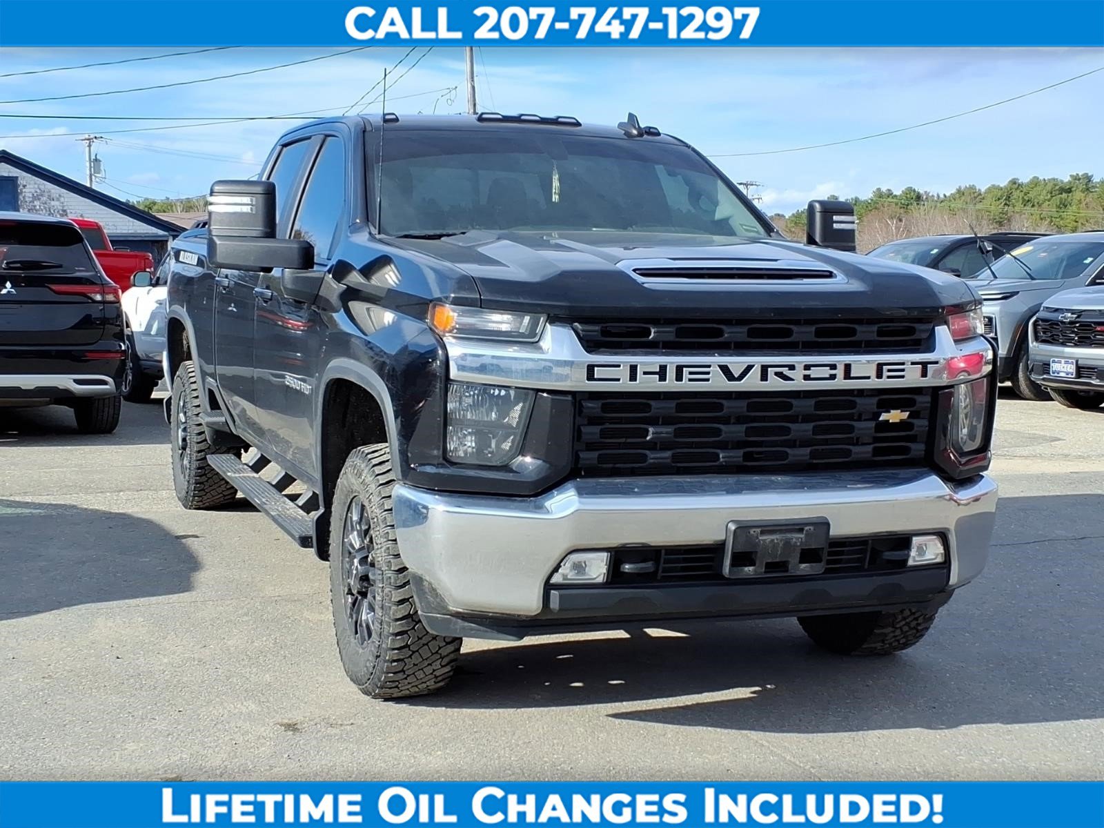Used 2022 Chevrolet Silverado 2500 LT w/ Convenience Package AWD/4WD image 3