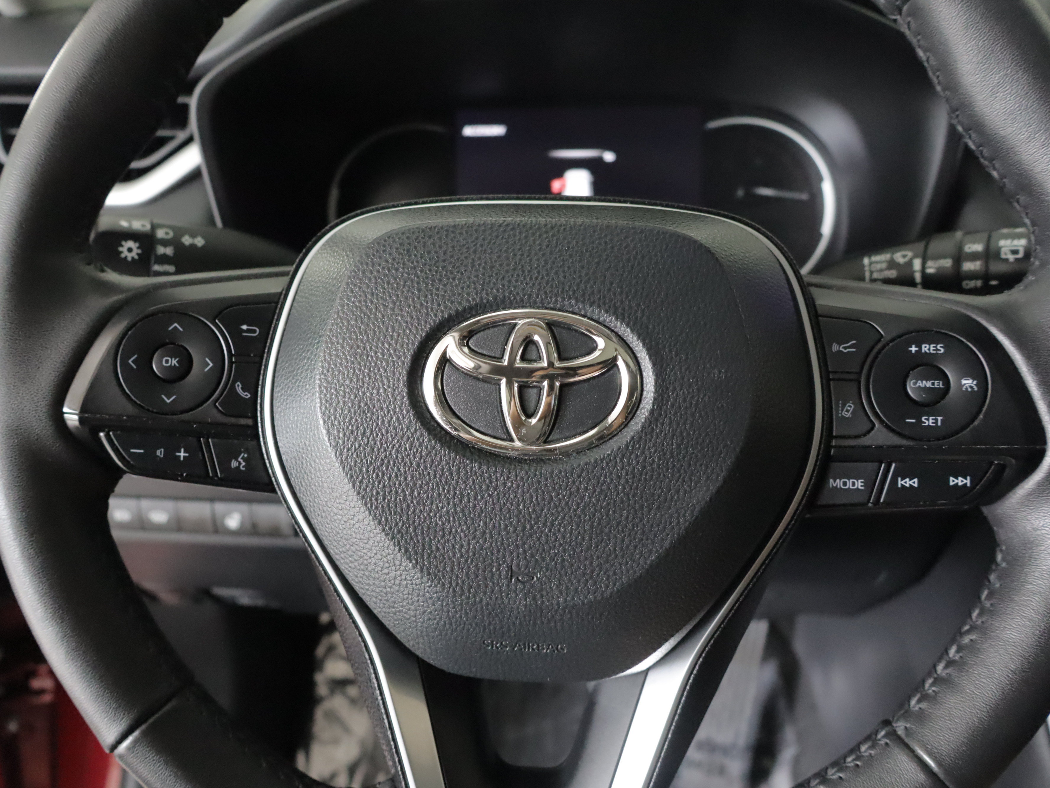 Used 2023 Toyota RAV4 XLE w/ Convenience Package AWD/4WD image 14