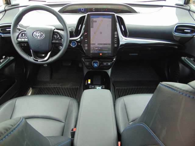 Used 2022 Toyota Prius FWD image 23