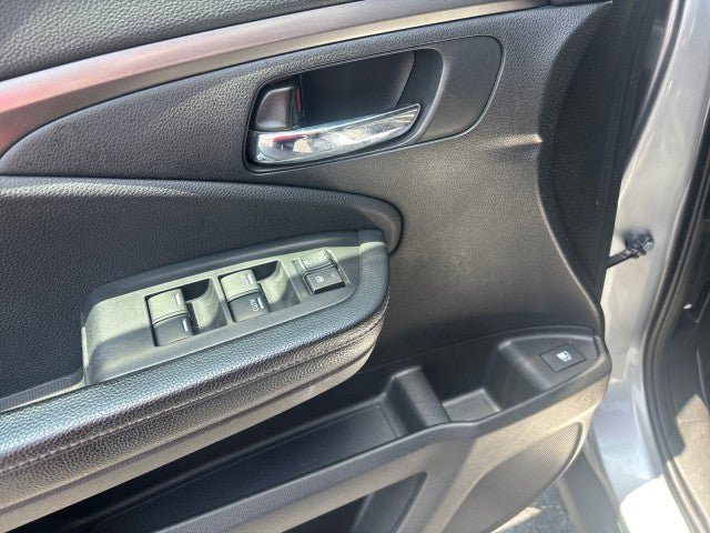 Used 2018 Honda Ridgeline RTL-T image 11