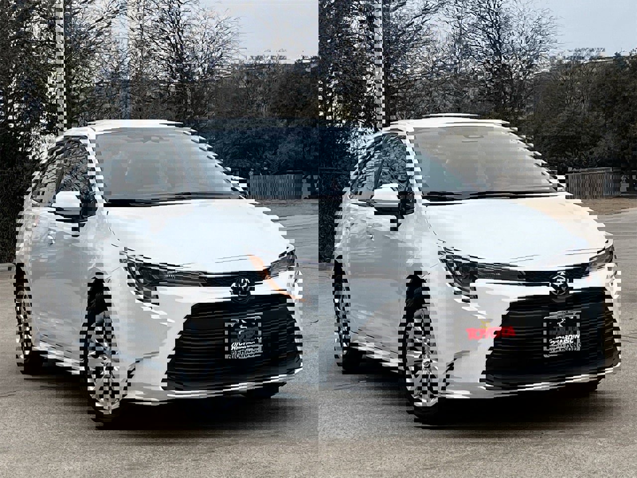 Used 2024 Toyota Corolla LE image 2