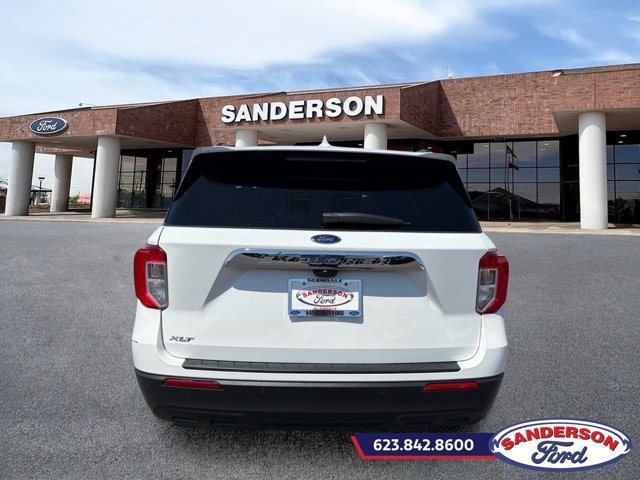 Certified 2024 Ford Explorer XLT RWD image 4