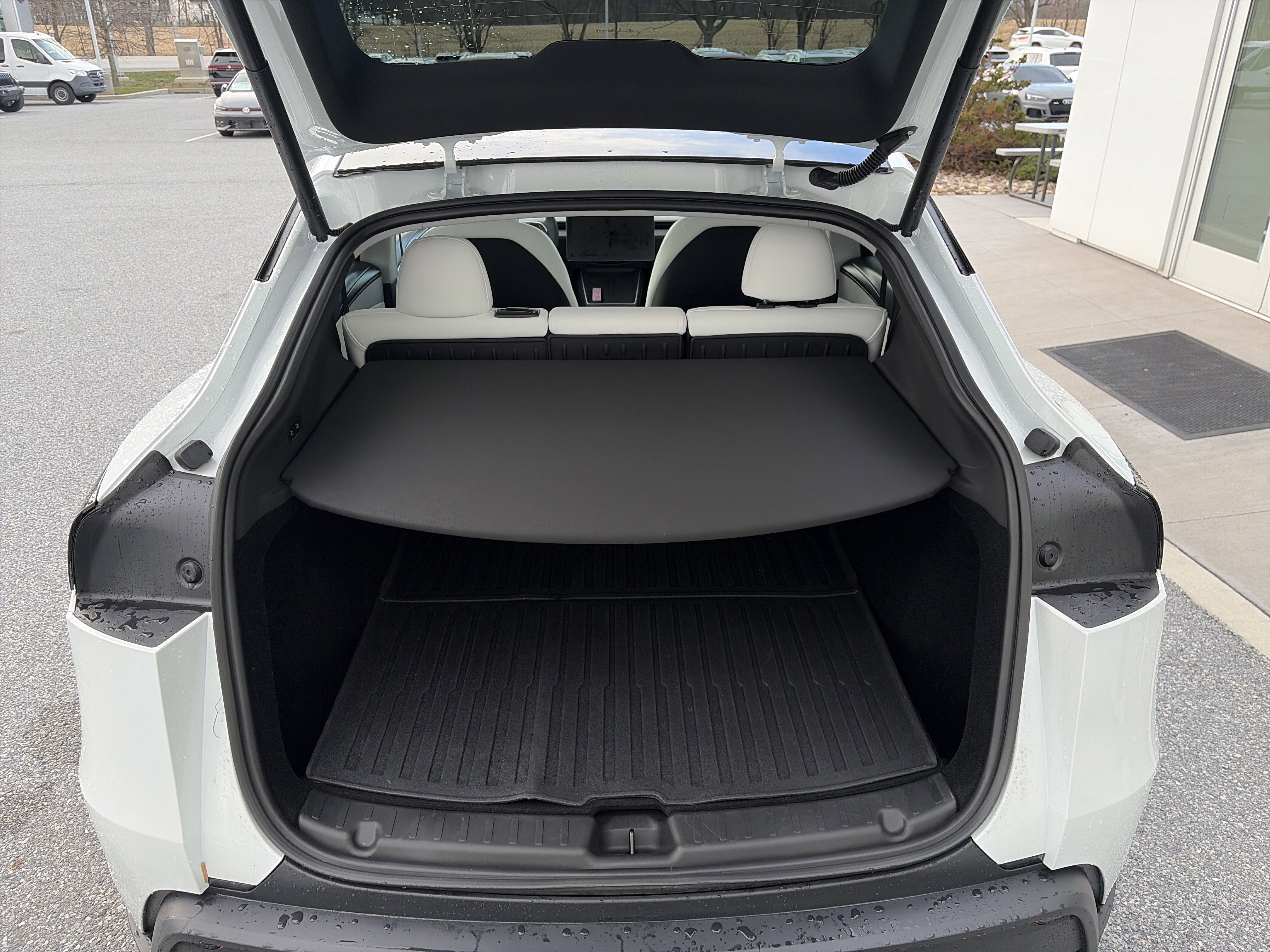 Used 2026 Tesla Model Y image 29