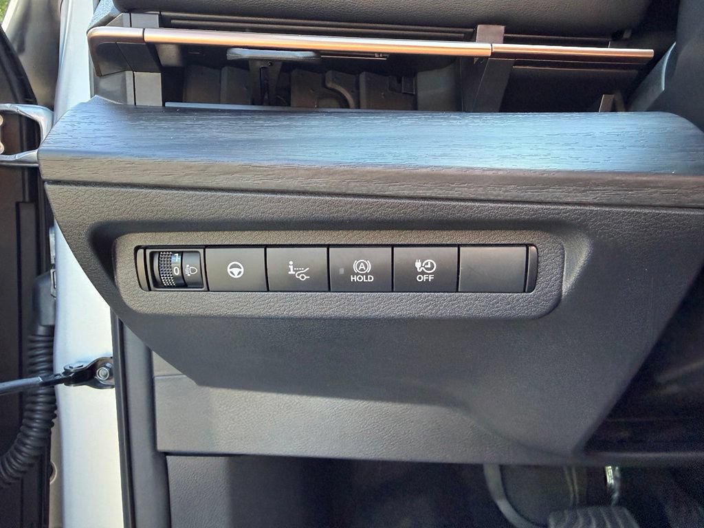 Certified 2023 Nissan Ariya AWD image 19