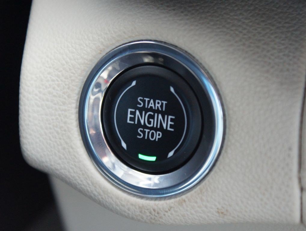 Used 2023 Buick Envision Avenir AWD/4WD image 10