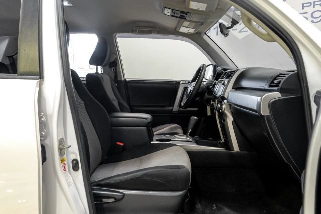 Used 2017 Toyota 4Runner SR5 RWD image 46