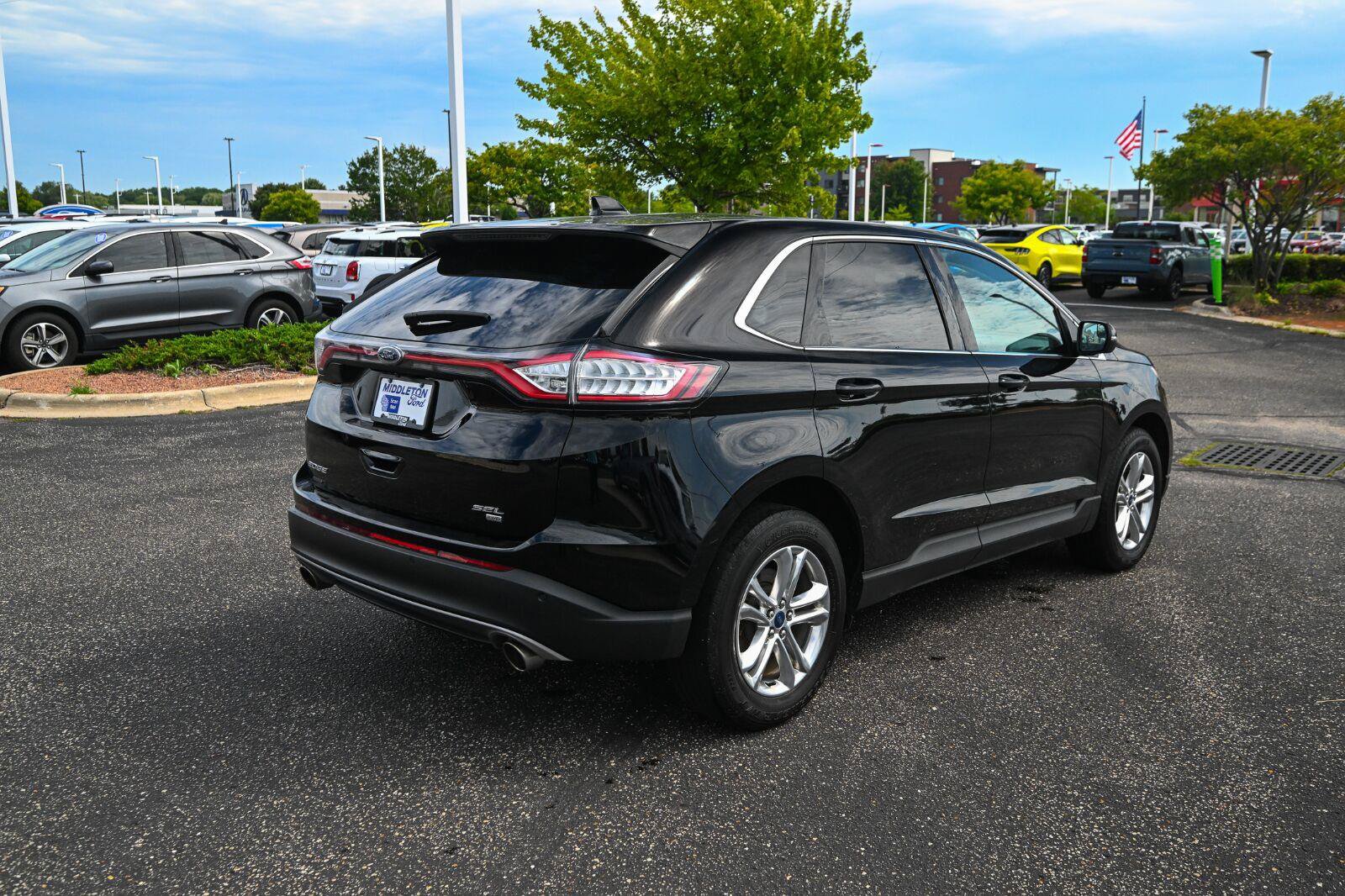 Used 2017 Ford Edge SEL w/ Canadian Touring Package AWD/4WD image 5