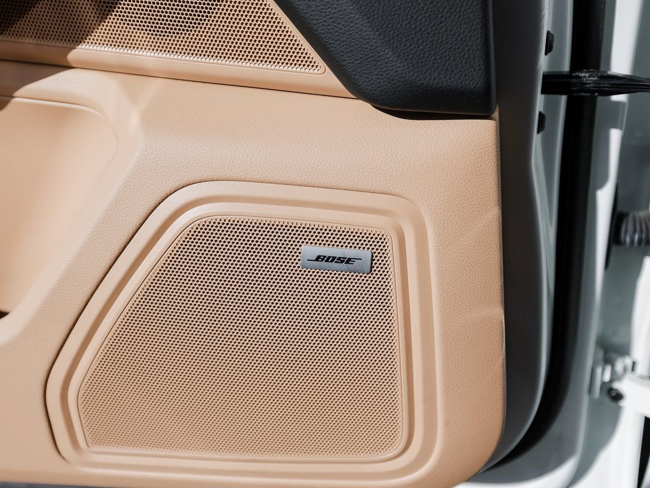 Certified 2022 Porsche Macan S image 22