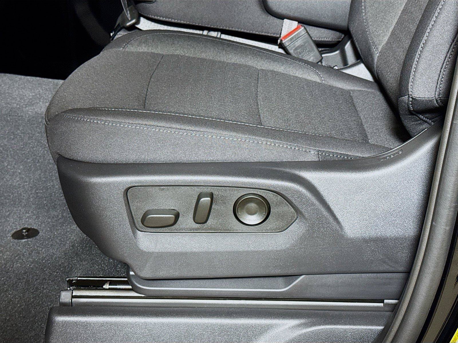 New 2026 Chevrolet Silverado 1500 Custom AWD/4WD image 17