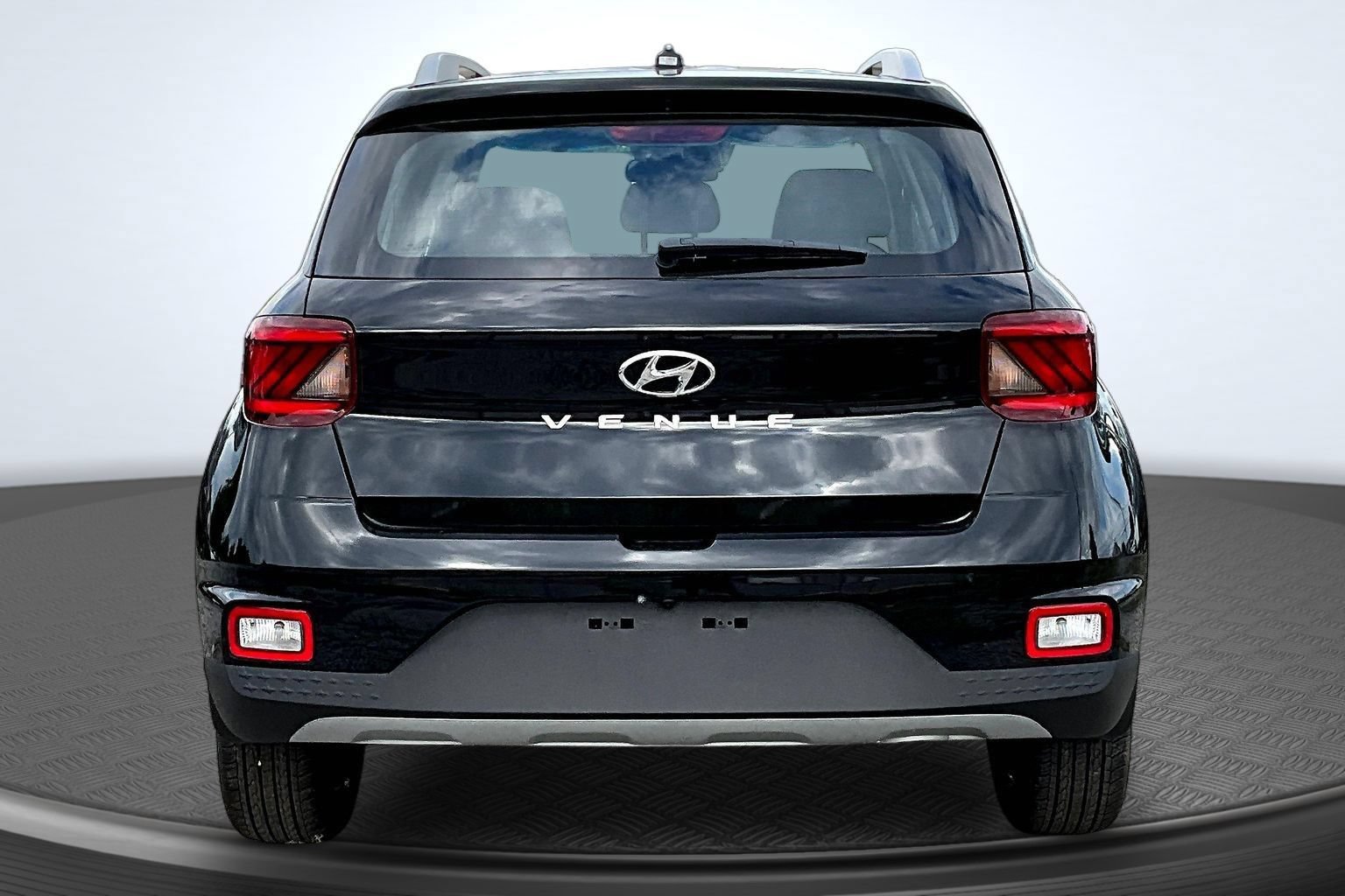 New 2026 Hyundai Venue SEL FWD image 4