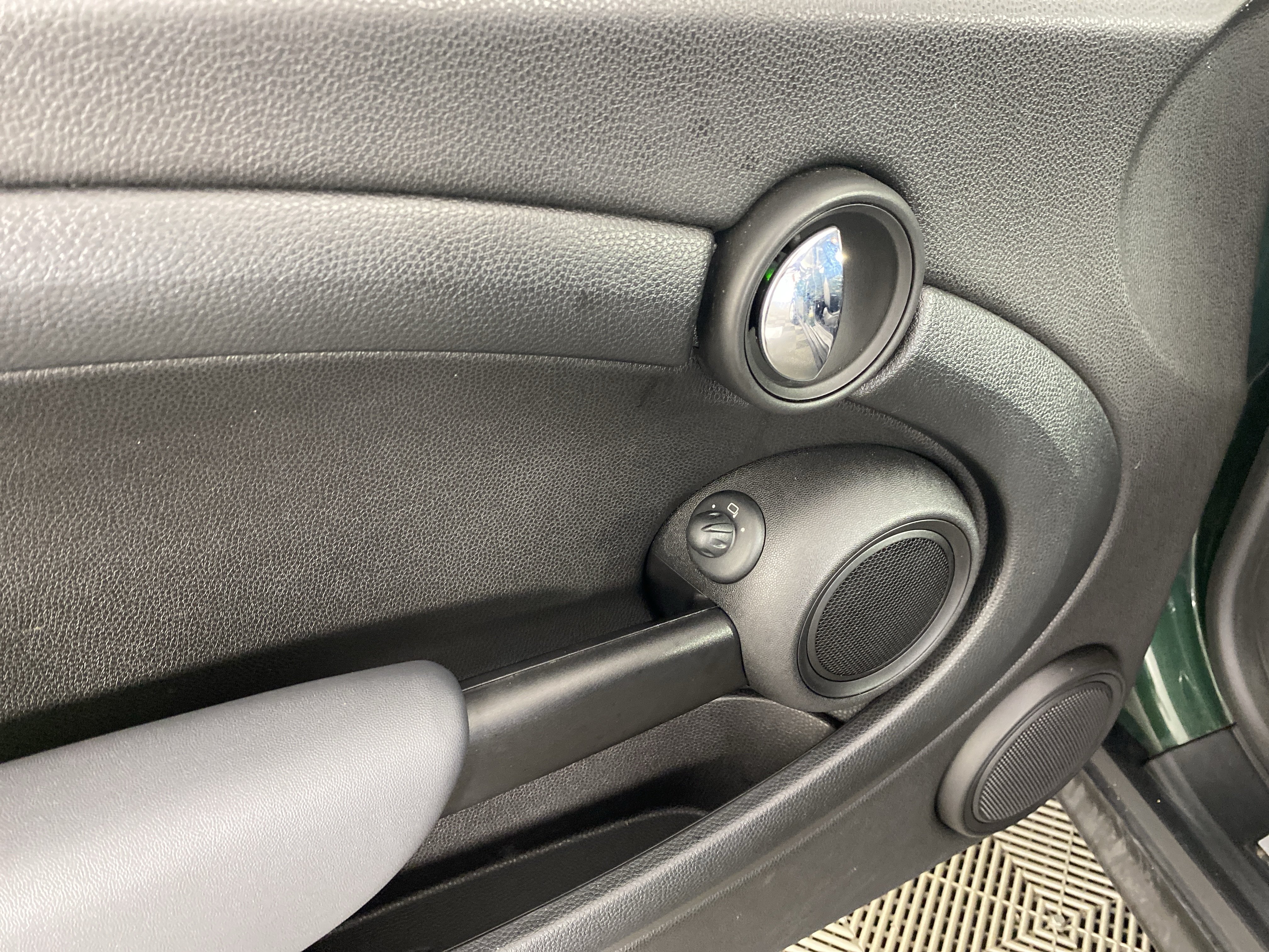 Used 2012 MINI Cooper Hardtop FWD image 13
