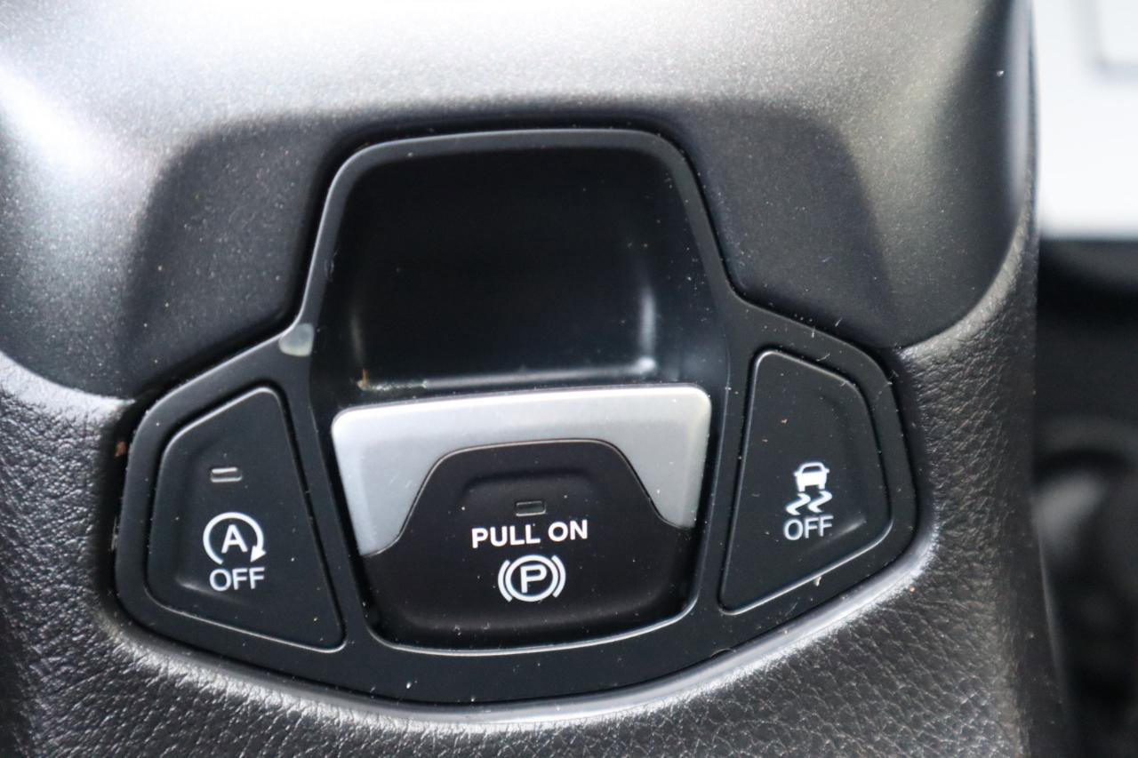 Used 2020 Jeep Compass Trailhawk w/ Leather Interior Group AWD/4WD image 97
