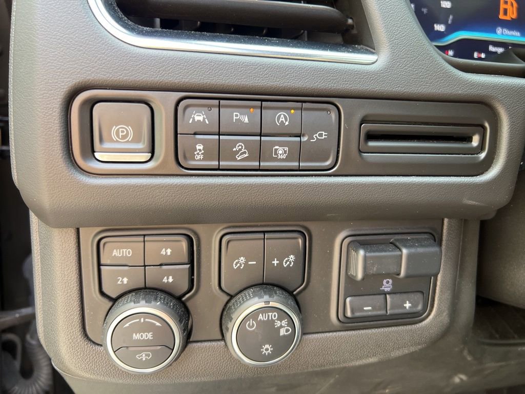 Used 2022 Chevrolet Tahoe Z71 w/ Z71 Off-Road Package image 23