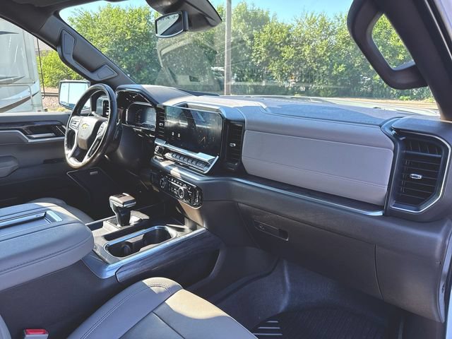 Used 2022 Chevrolet Silverado 1500 LTZ AWD/4WD image 29