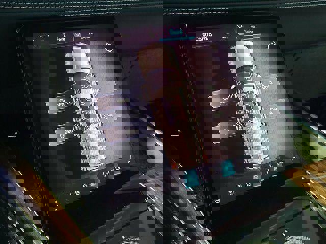 Certified 2026 Cadillac Escalade Platinum Sport w/ LPO, ONYX Package AWD/4WD image 30