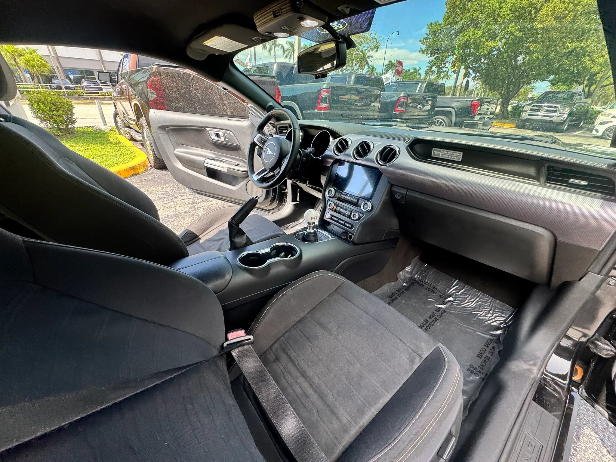 Used 2015 Ford Mustang GT RWD image 22