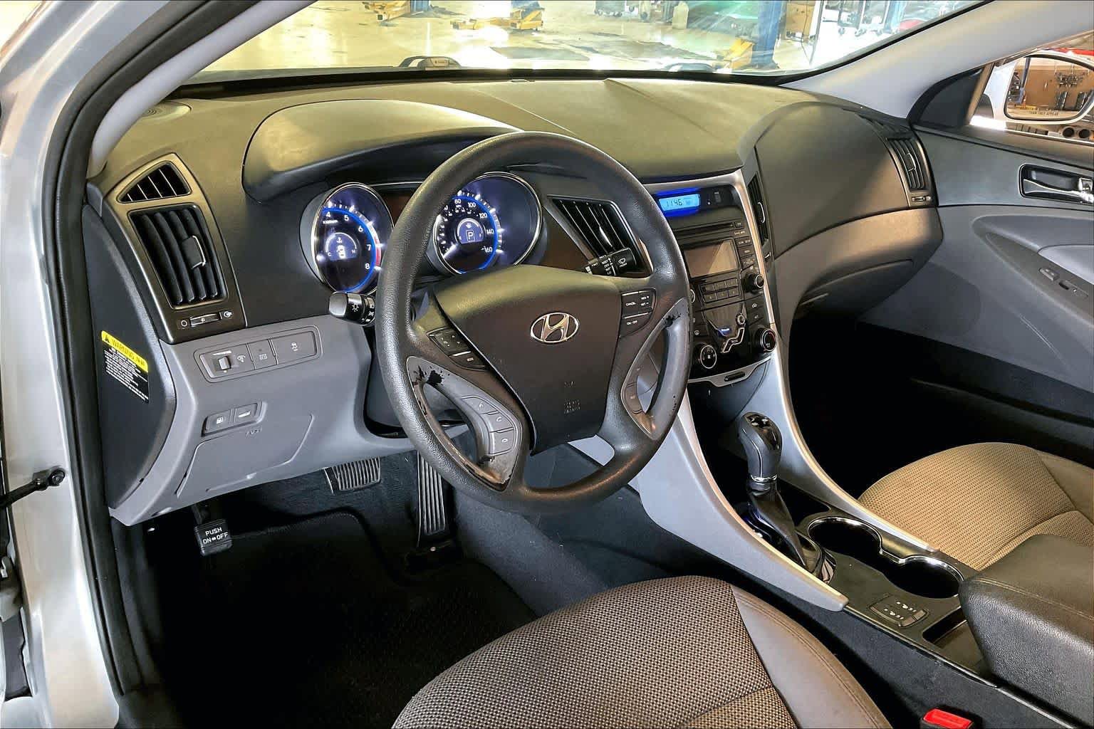 Used 2013 Hyundai Sonata GLS w/ Popular Equipment Pkg FWD image 16