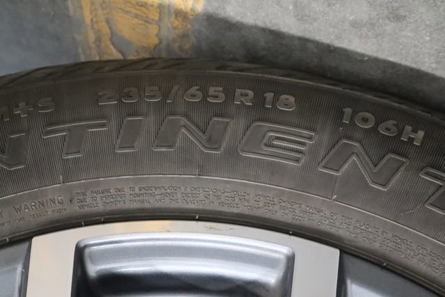 Used 2023 GMC Acadia SLT image 48