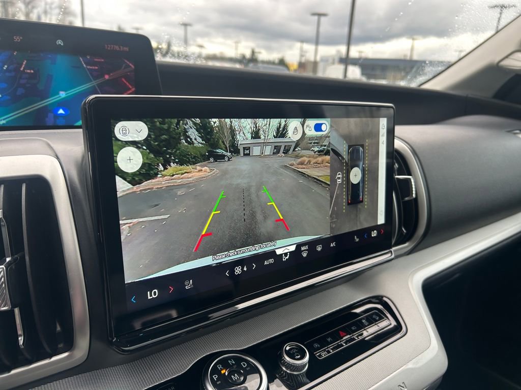 Used 2025 Ford Expedition Active image 19