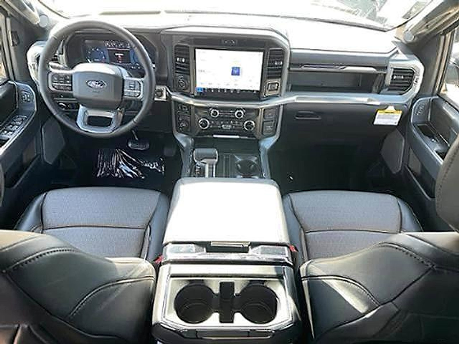 New 2025 Ford F150 Lariat w/ Equipment Group 502A High AWD/4WD image 8