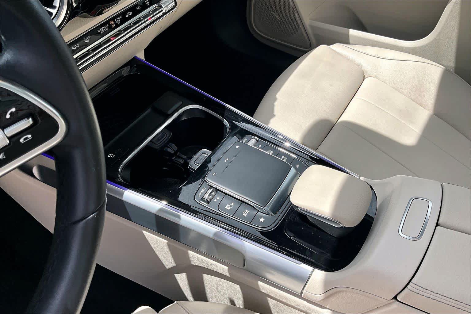 Certified 2023 Mercedes-Benz EQB 300 4MATIC w/ Exclusive Package image 16