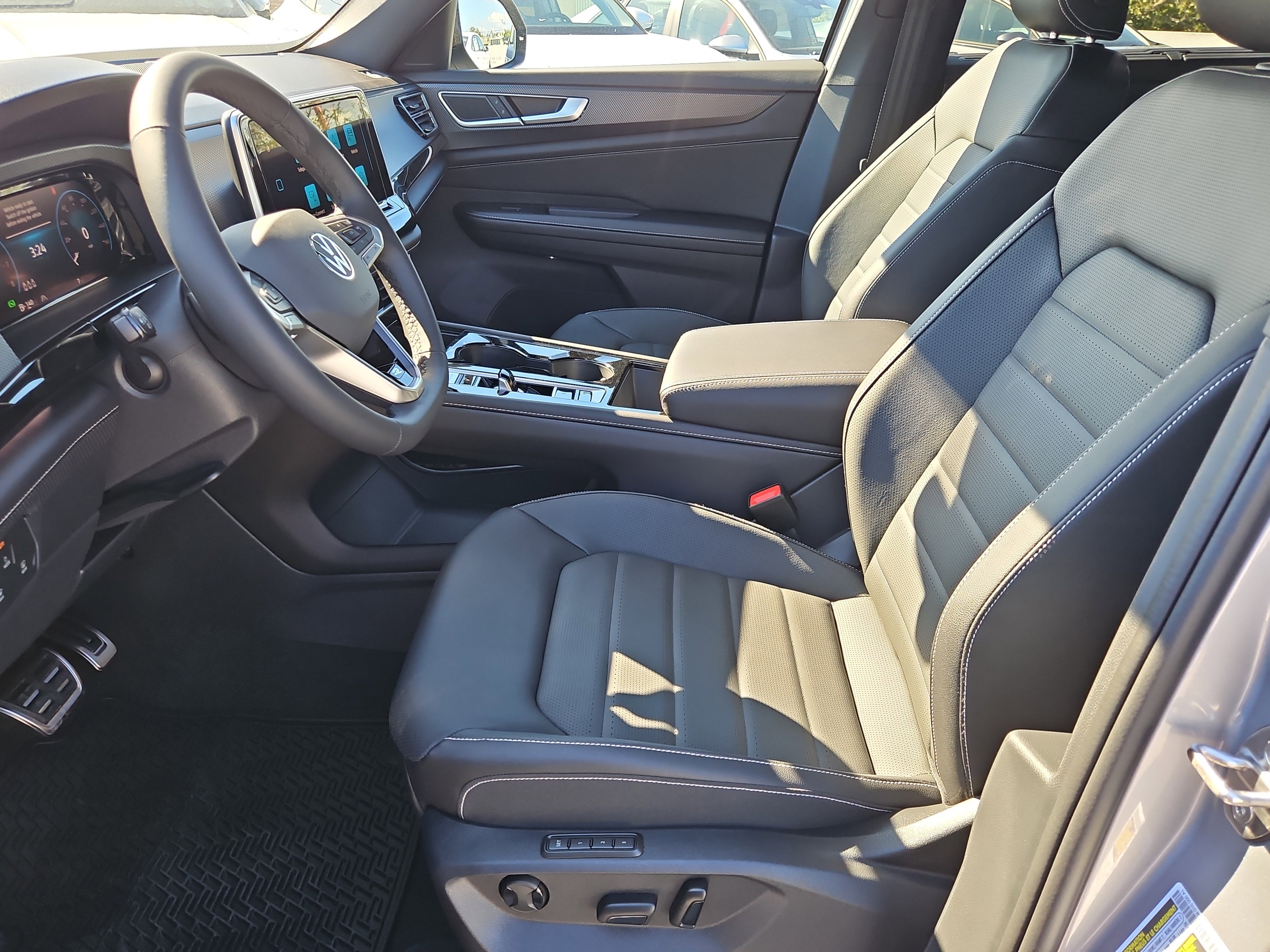 New 2026 Volkswagen Atlas Cross Sport SEL R-Line image 15