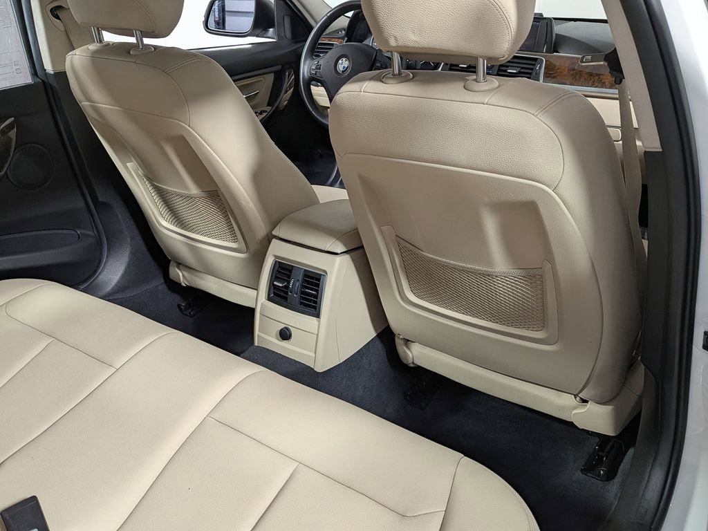 Used 2018 BMW 320i Sedan RWD image 38