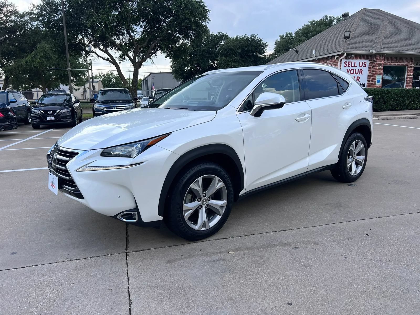 Used 2017 Lexus NX 200t FWD w/ Premium Package image 3