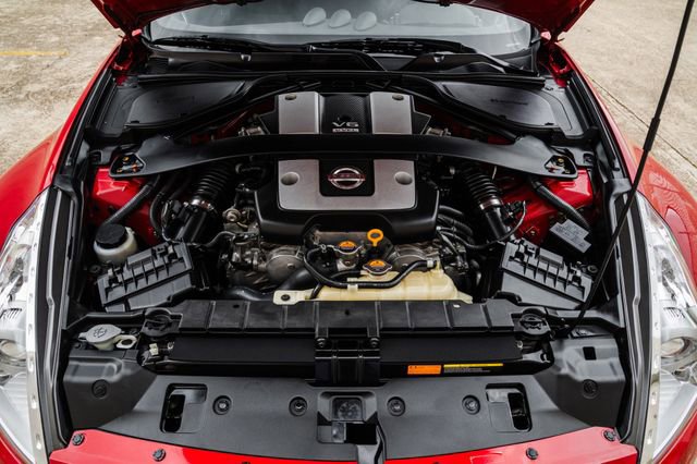 Used 2012 Nissan 370Z Coupe image 25