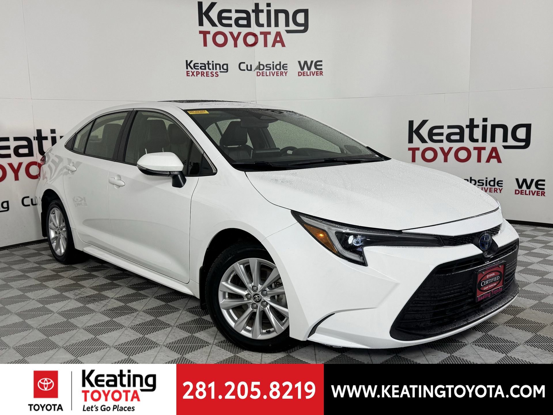 Used 2024 Toyota Corolla XLE image 2