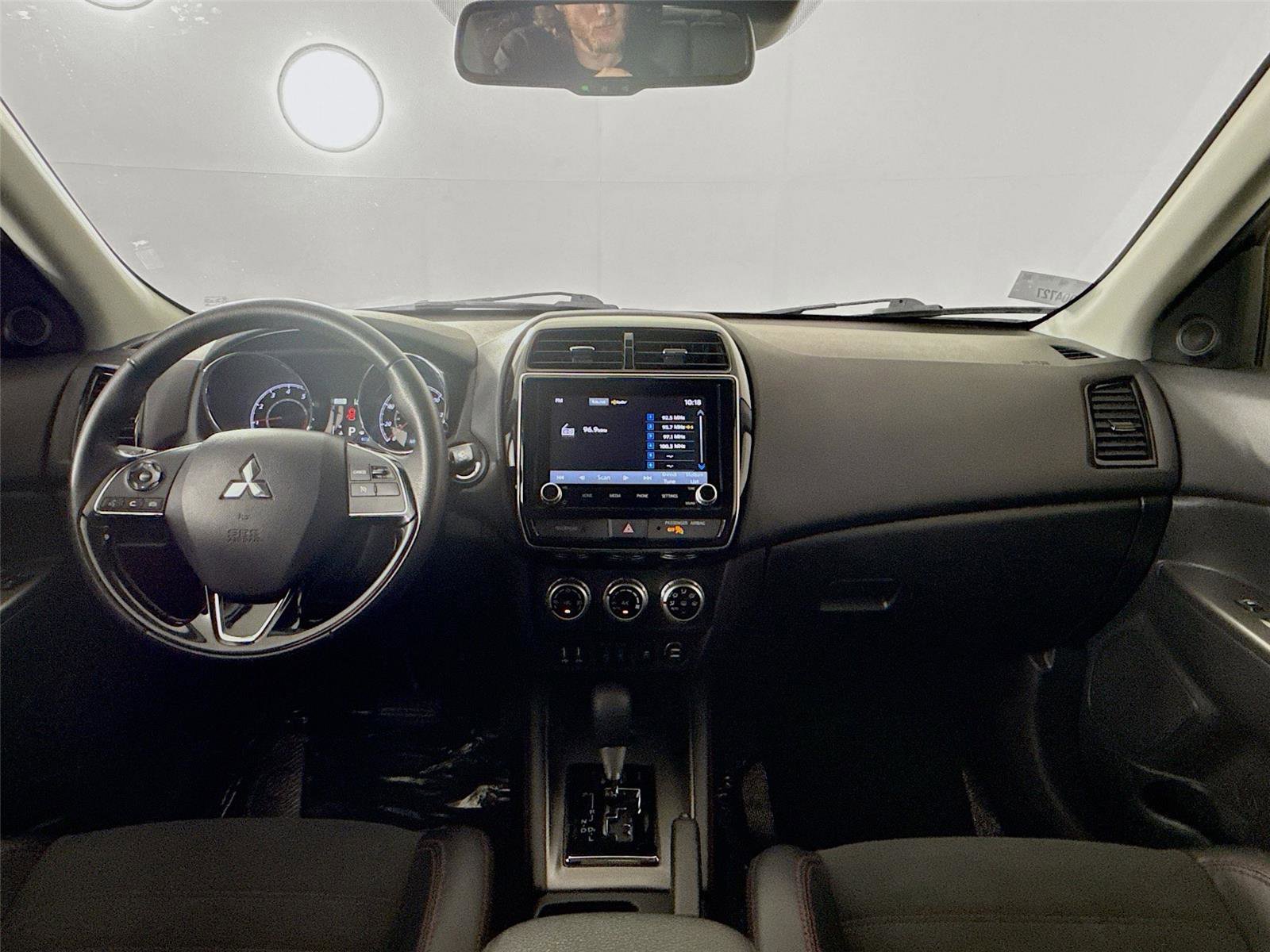 Used 2024 Mitsubishi Outlander Sport AWD image 3