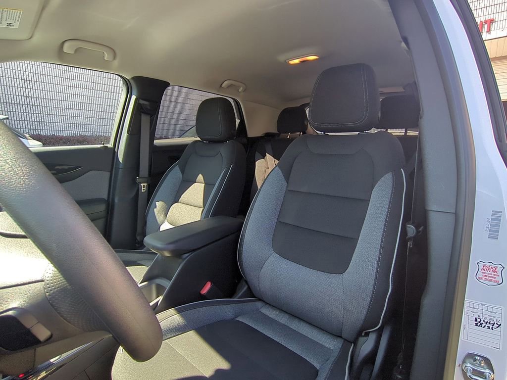 Used 2025 Chevrolet TrailBlazer LT image 24