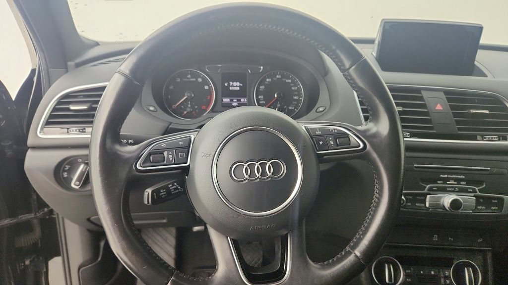 Used 2016 Audi Q3 2.0T Prestige w/ Prestige Package AWD/4WD image 17