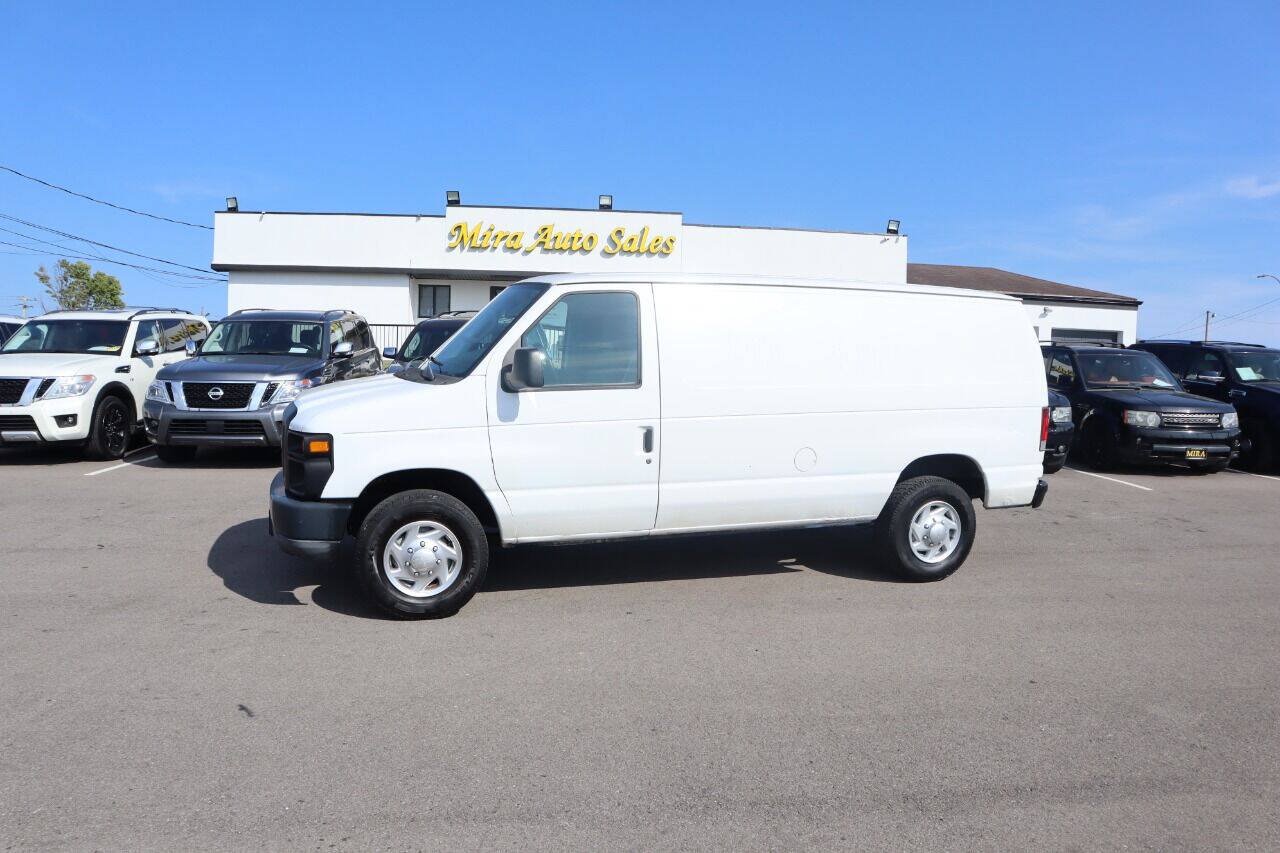 Used 2011 Ford E-250 and Econoline 250 w/ PWR Group RWD image 1
