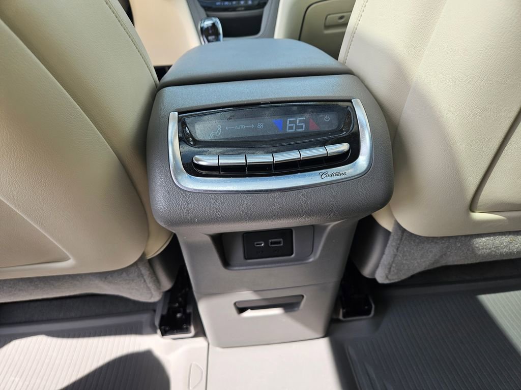 Used 2020 Cadillac XT6 Premium Luxury w/ LPO, Floor Liner Package FWD image 19