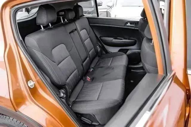 Used 2019 Kia Sportage LX FWD image 38