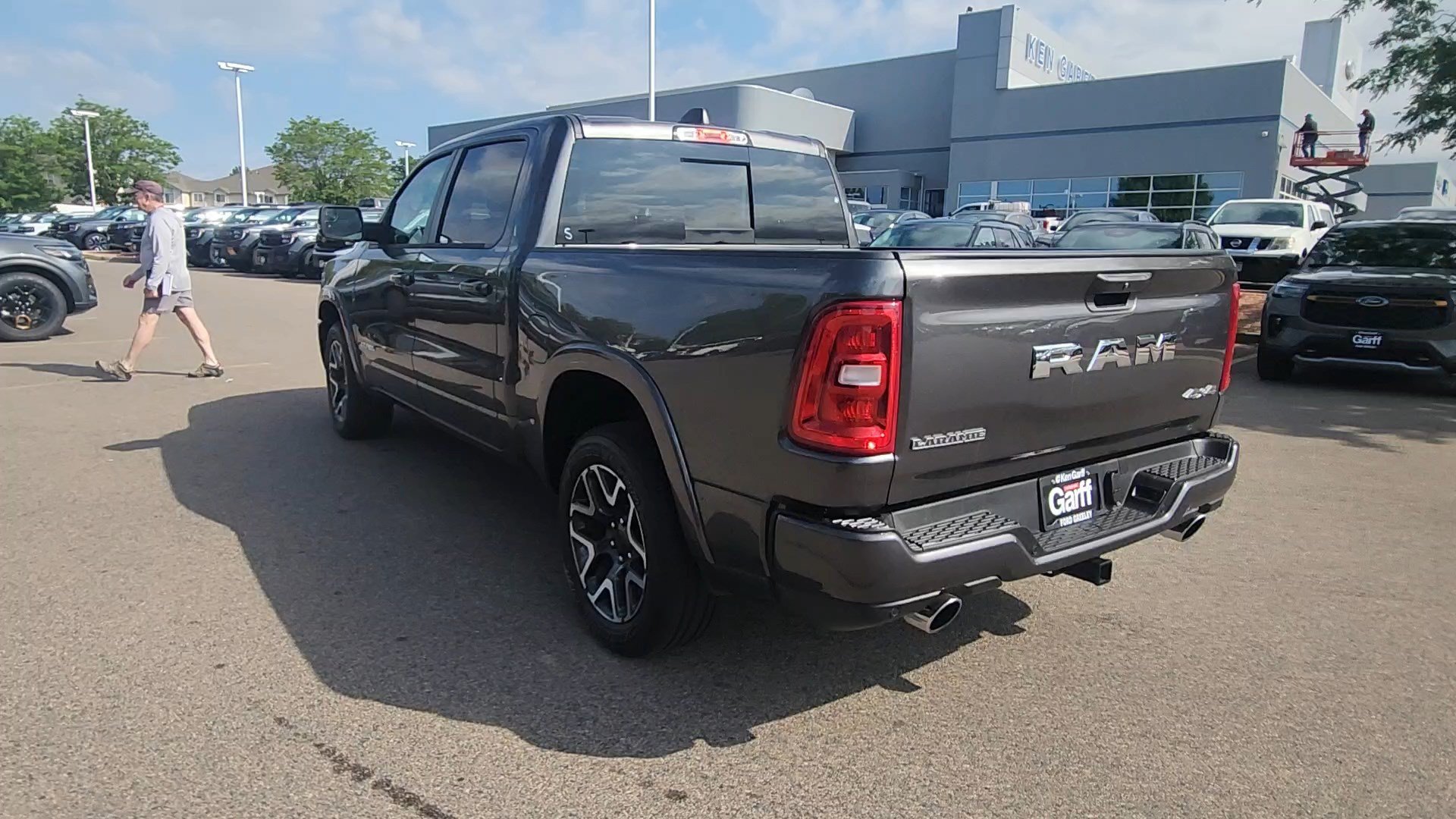 Used 2025 RAM 1500 Laramie w/ Sport Appearance Package AWD/4WD image 3