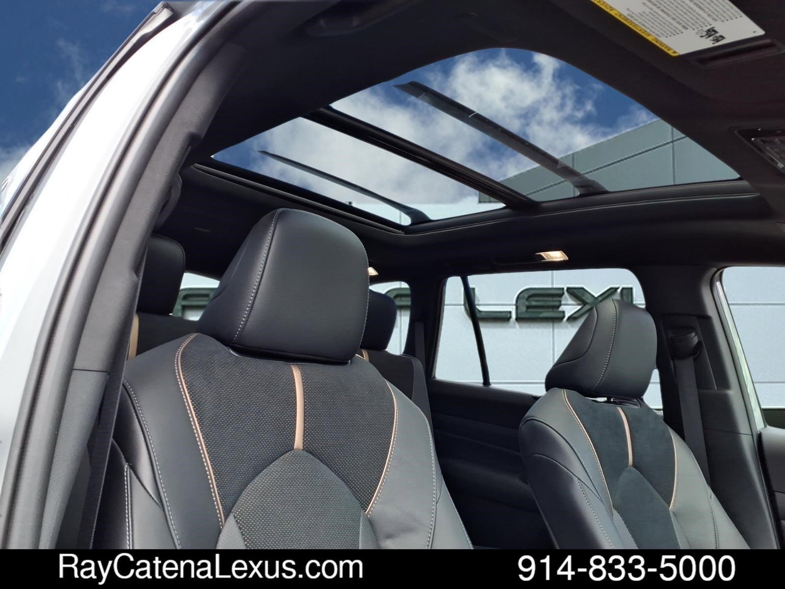 Used 2025 Toyota Grand Highlander AWD Hybrid image 24