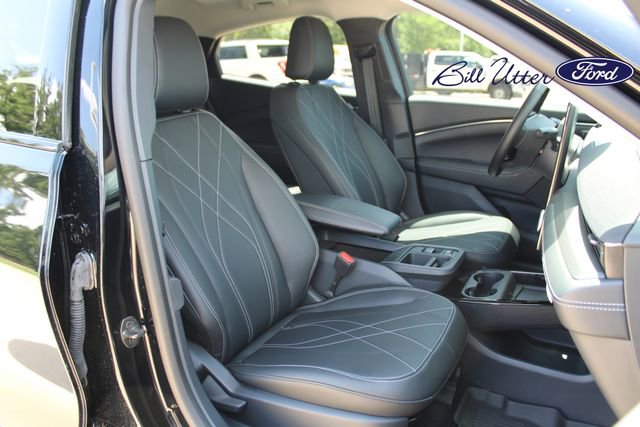 Used 2025 Ford Mustang Mach-E Select w/ Comfort Package Lite AWD/4WD image 11