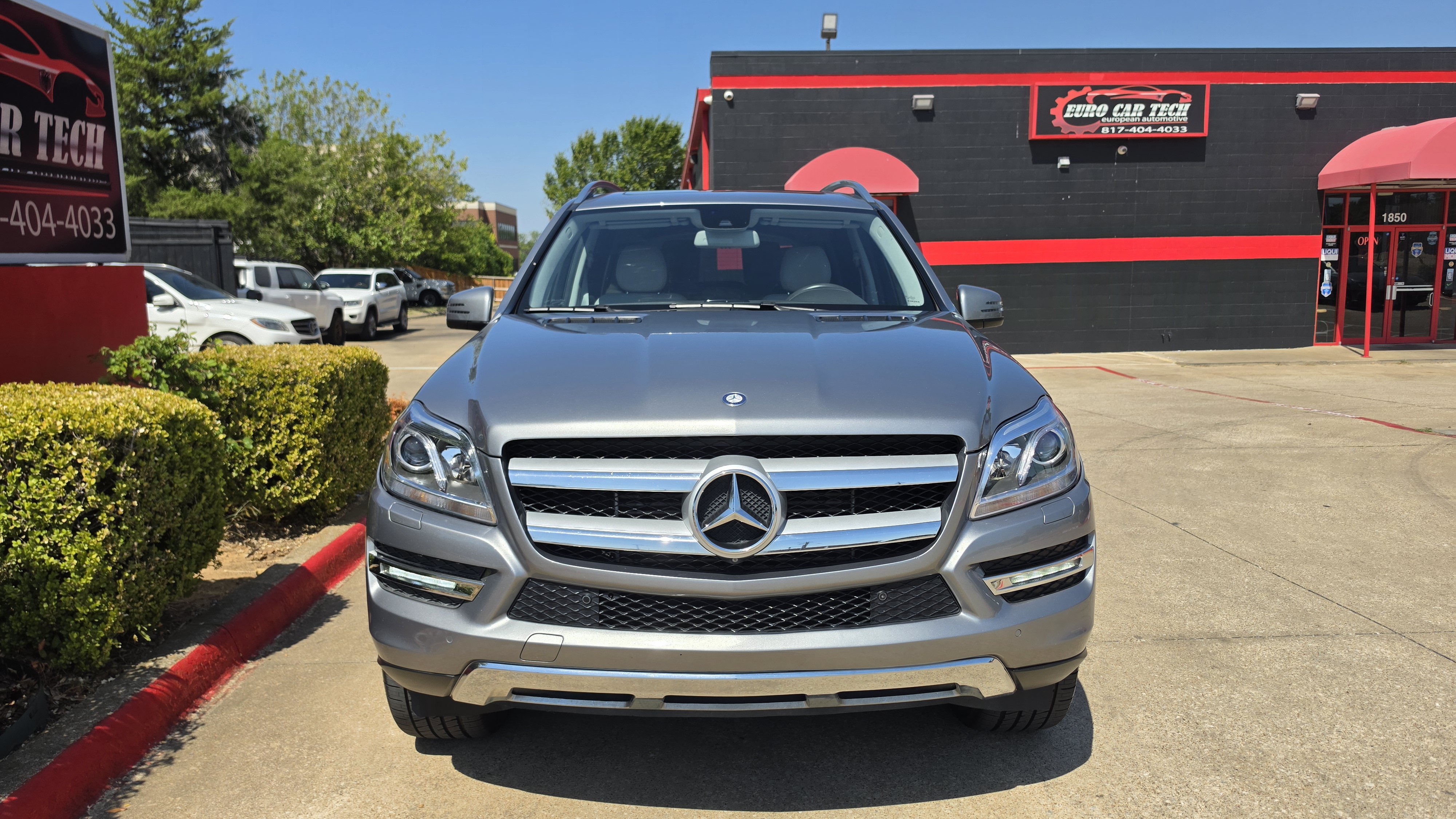 Used 2015 Mercedes-Benz GL 320 BlueTEC 4MATIC w/ Premium I Package image 5
