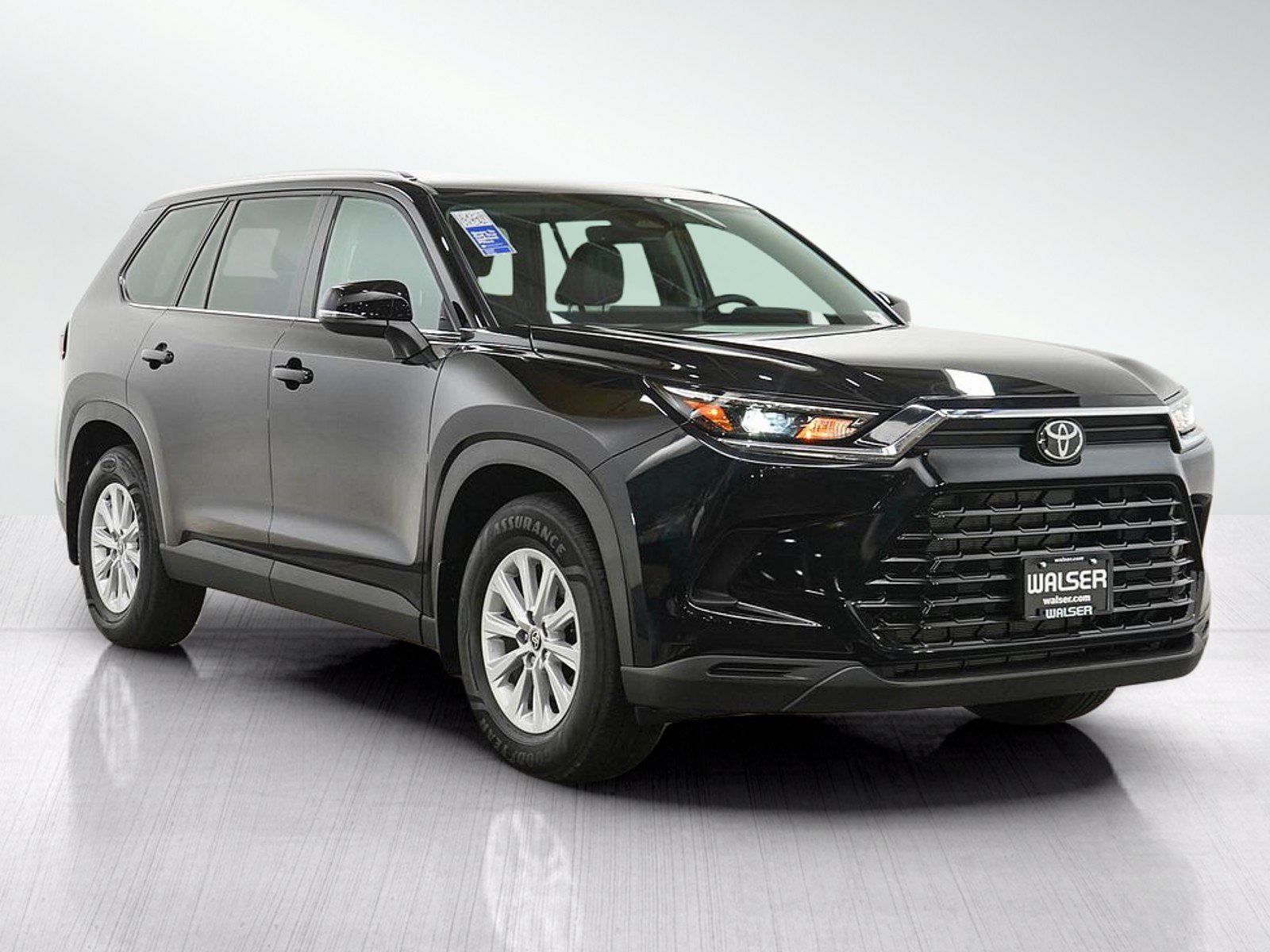 Used 2025 Toyota Grand Highlander AWD image 7