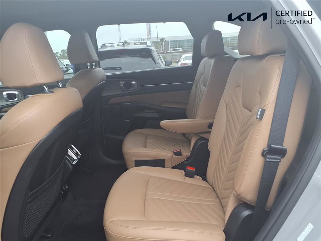 Certified 2025 Kia Sorento SX Prestige w/ Olive Brown Leather Package image 17