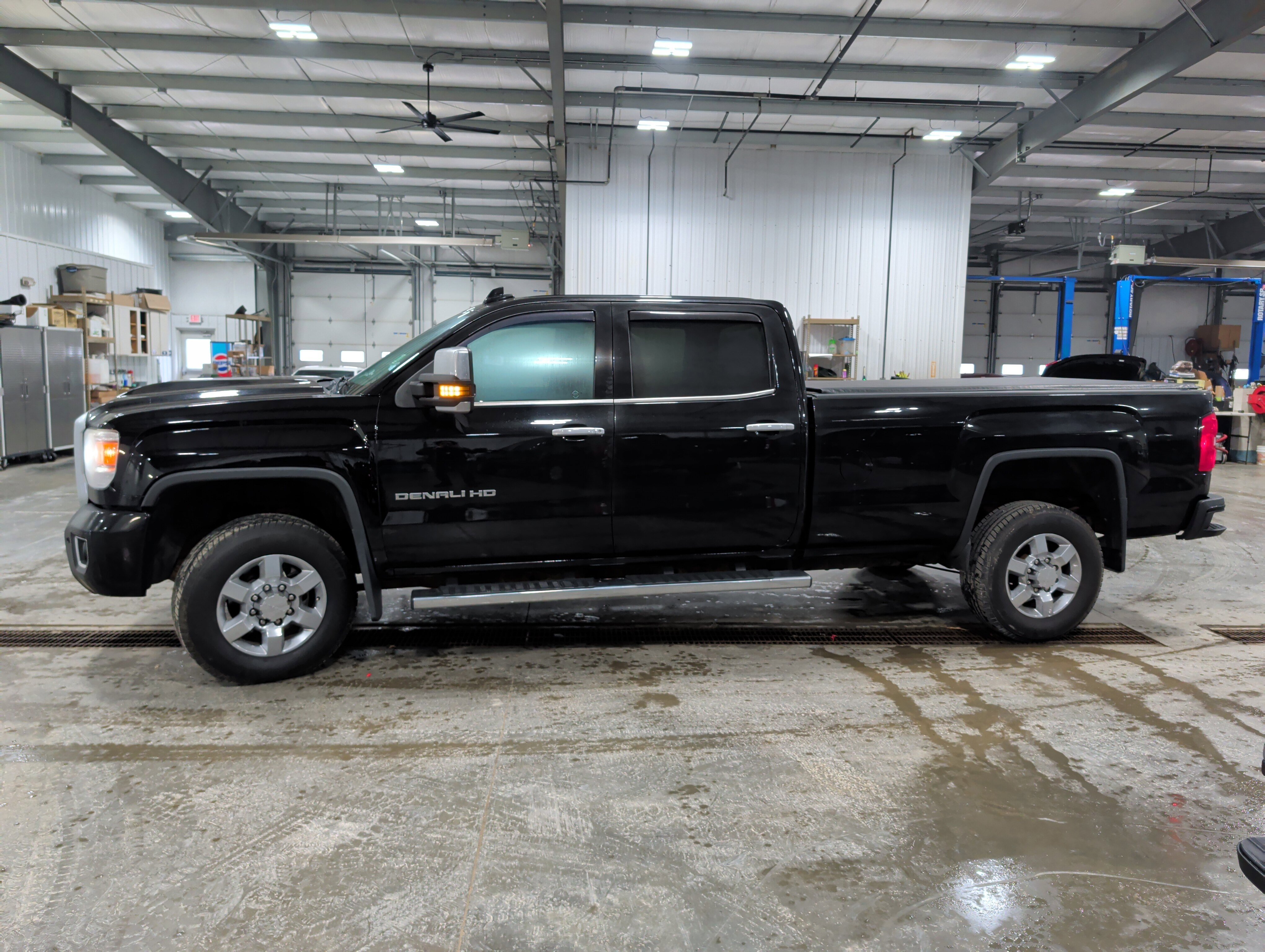 Used 2016 GMC Sierra 3500 Denali w/ Driver Alert Package AWD/4WD image 5