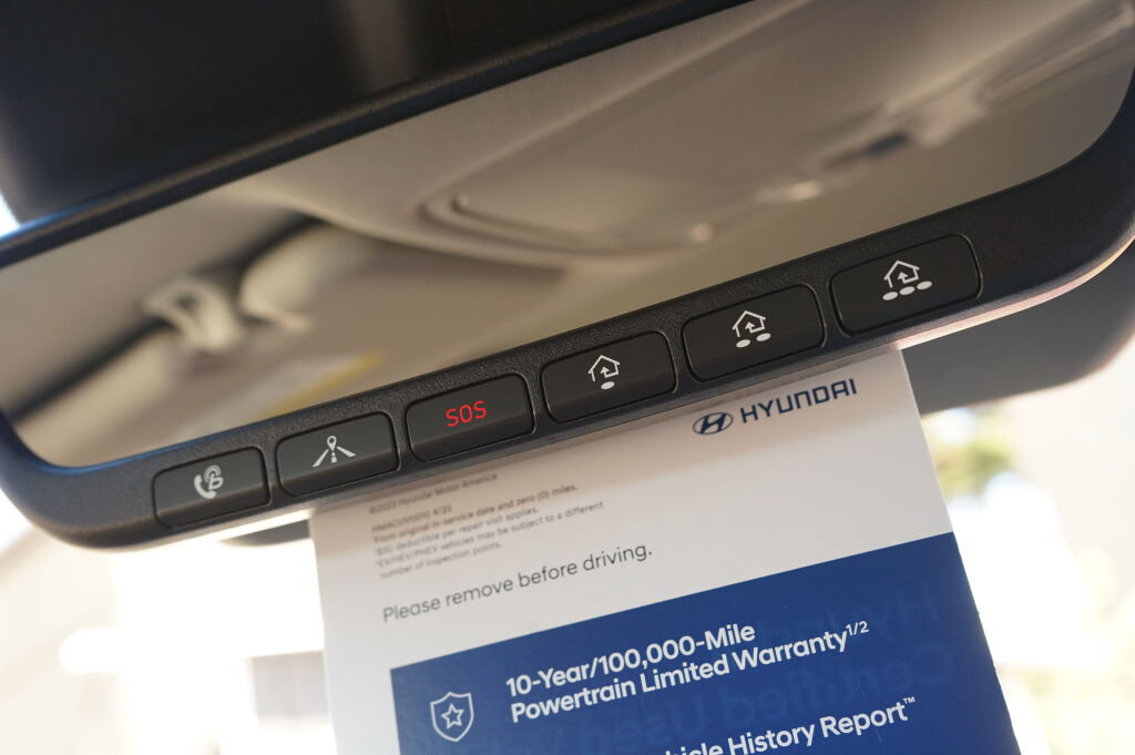 Certified 2023 Hyundai Kona Limited FWD image 28