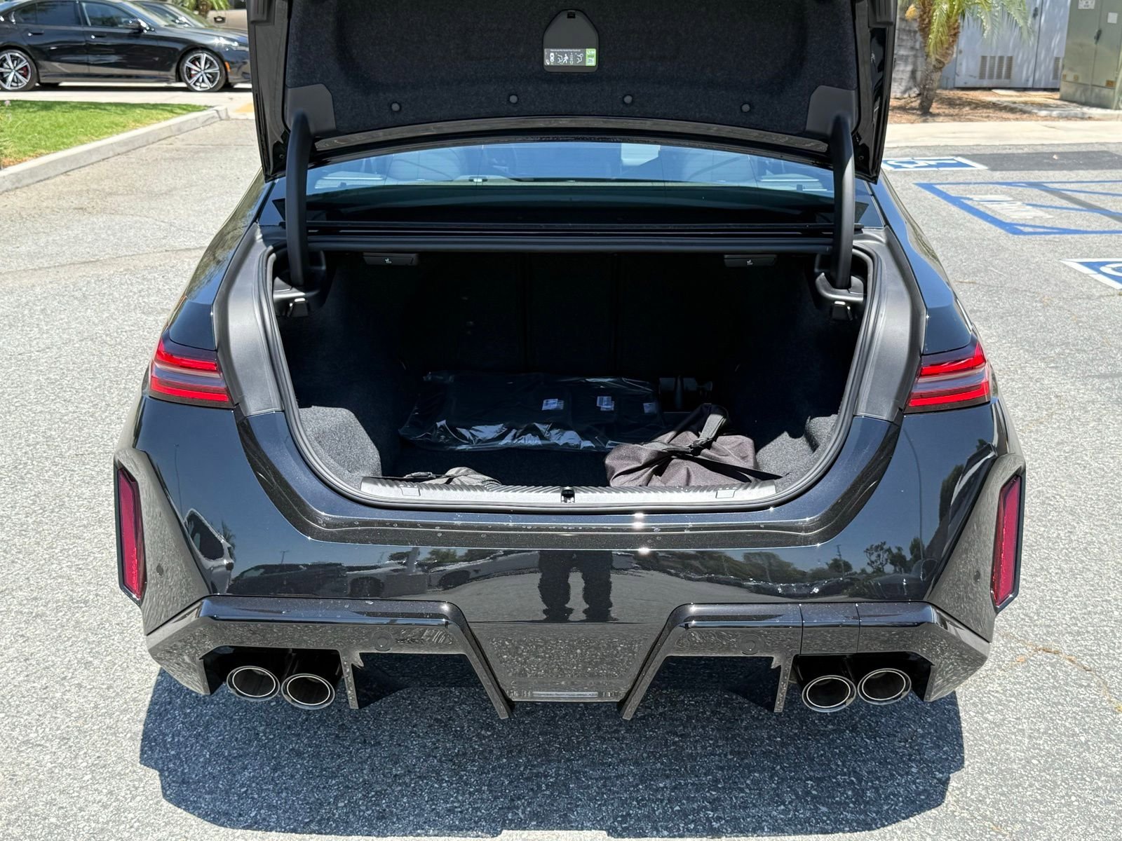 New 2027 BMW M5 w/ Carbon Package AWD/4WD image 15