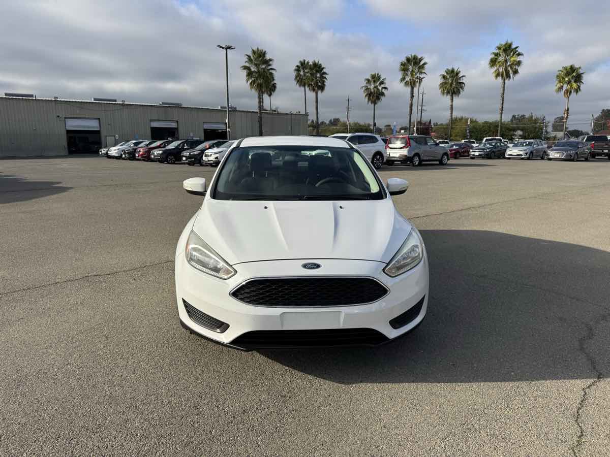 Used 2017 Ford Focus SE image 4